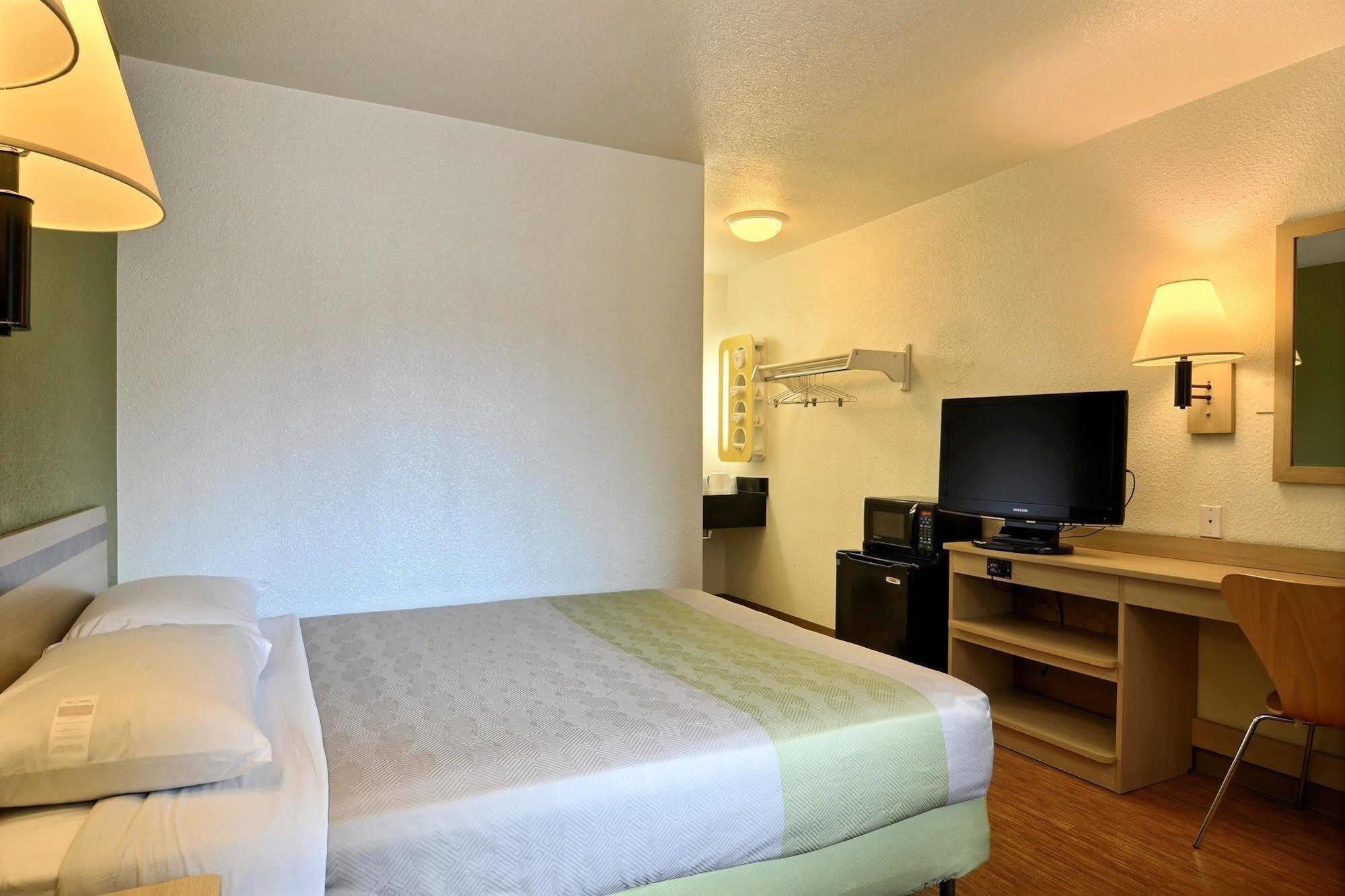 Motel 6-Tumwater, Wa - Olympia Bagian luar foto