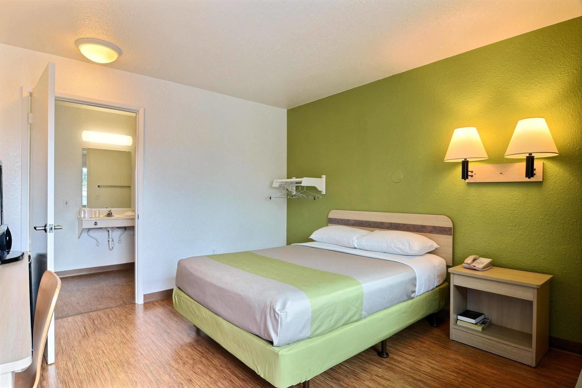 Motel 6-Tumwater, Wa - Olympia Bagian luar foto